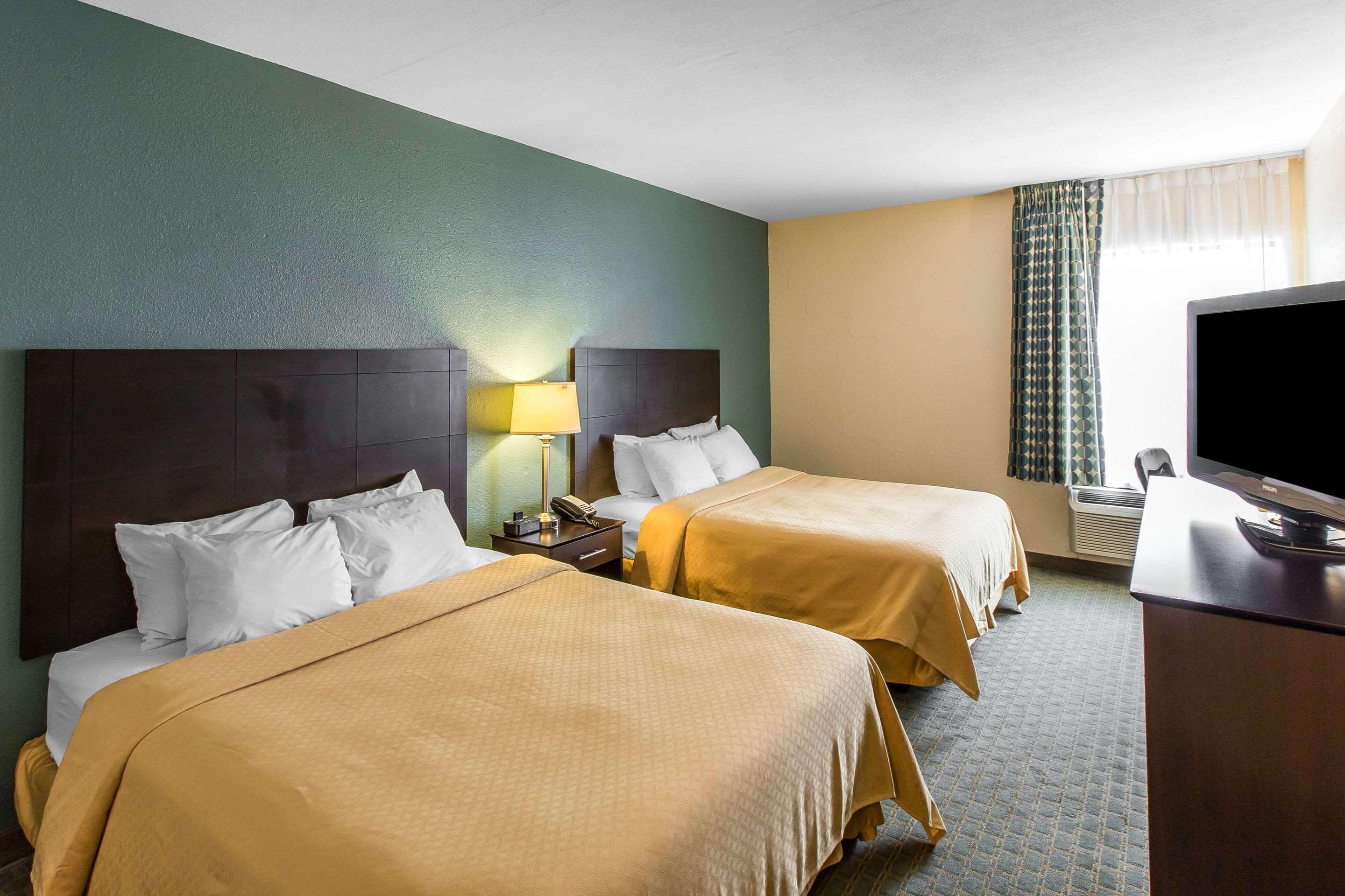 Quality Inn Fitzgerald Buitenkant foto