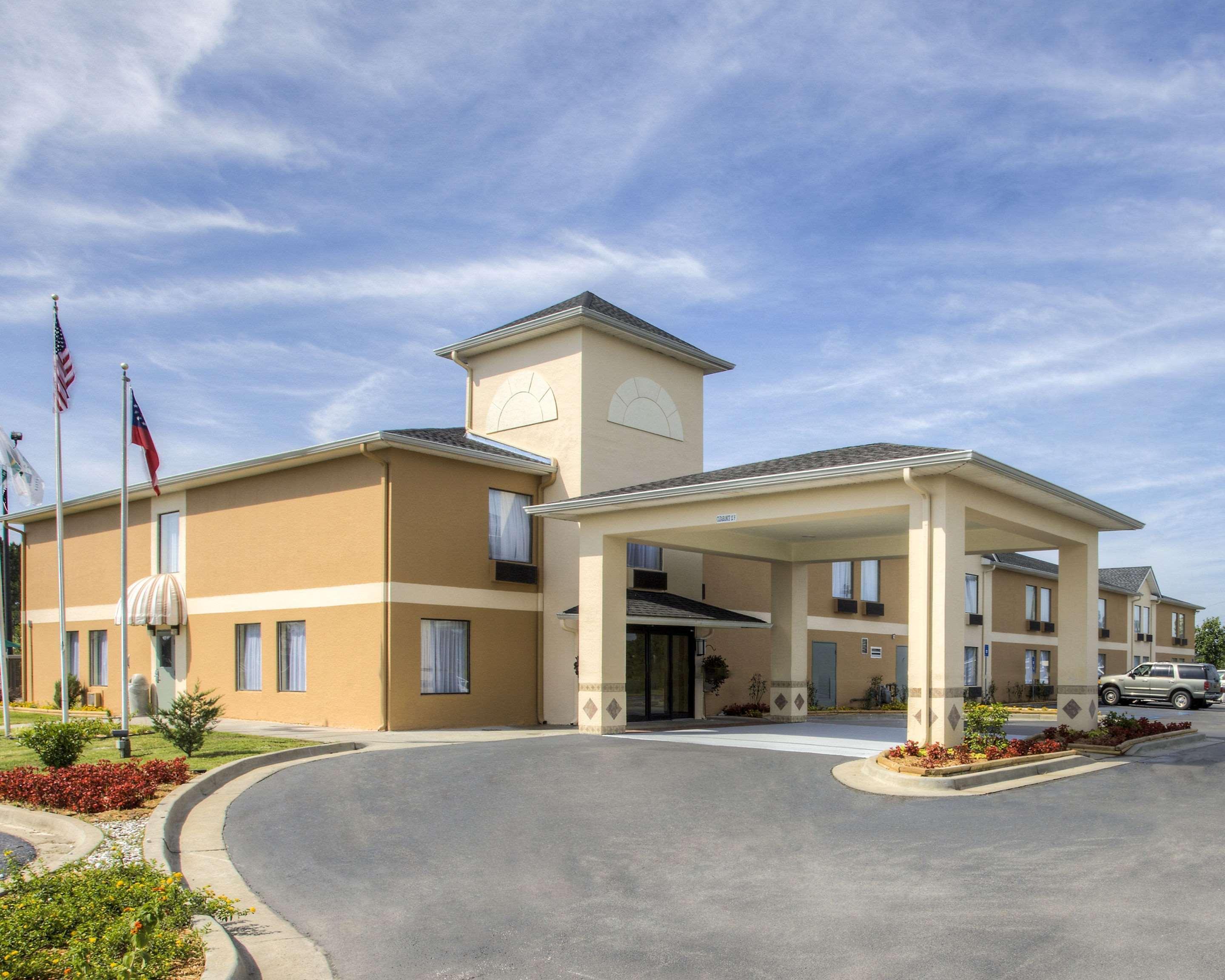 Quality Inn Fitzgerald Buitenkant foto