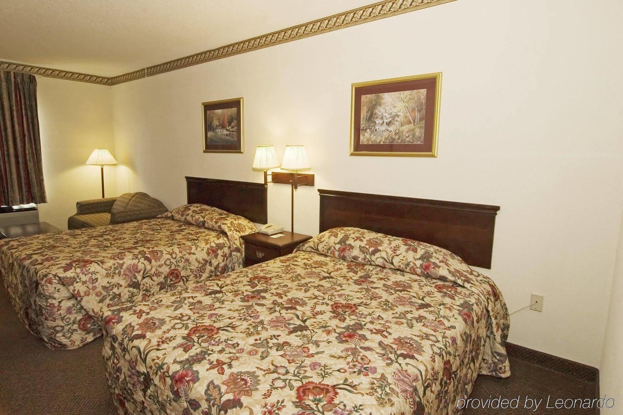 Quality Inn Fitzgerald Buitenkant foto